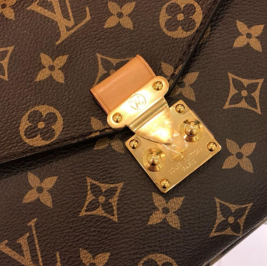 Louis Vuitton Pochette Metis Bag Monogram Canvas M44875