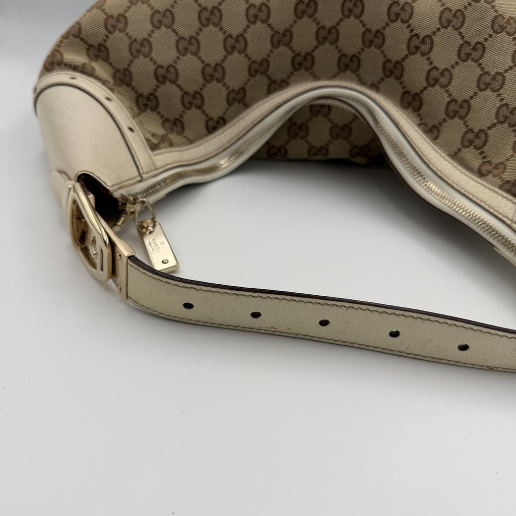 Gucci GG Canvas Glam Hobo White Shoulder Bag